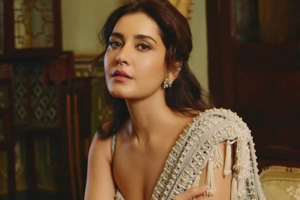 d9aa3f56f6e127e2ec44e2df5cd7dd2917764369575981372 original