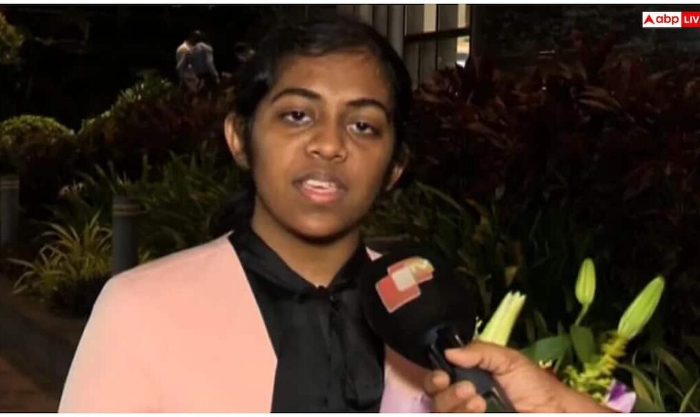 e02b5ff9862d5e781a43d01dc209057417763468469131257 original